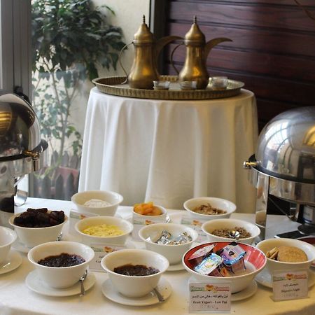 Coral Beirut Al Hamra Hotel Eksteriør billede