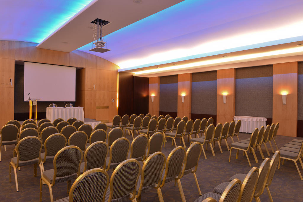 Coral Beirut Al Hamra Hotel Eksteriør billede