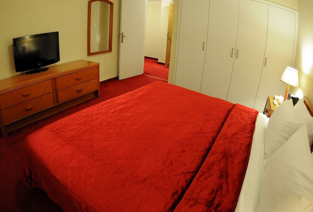 Coral Beirut Al Hamra Hotel Eksteriør billede
