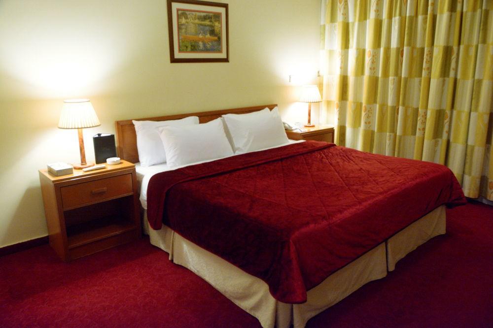 Coral Beirut Al Hamra Hotel Eksteriør billede