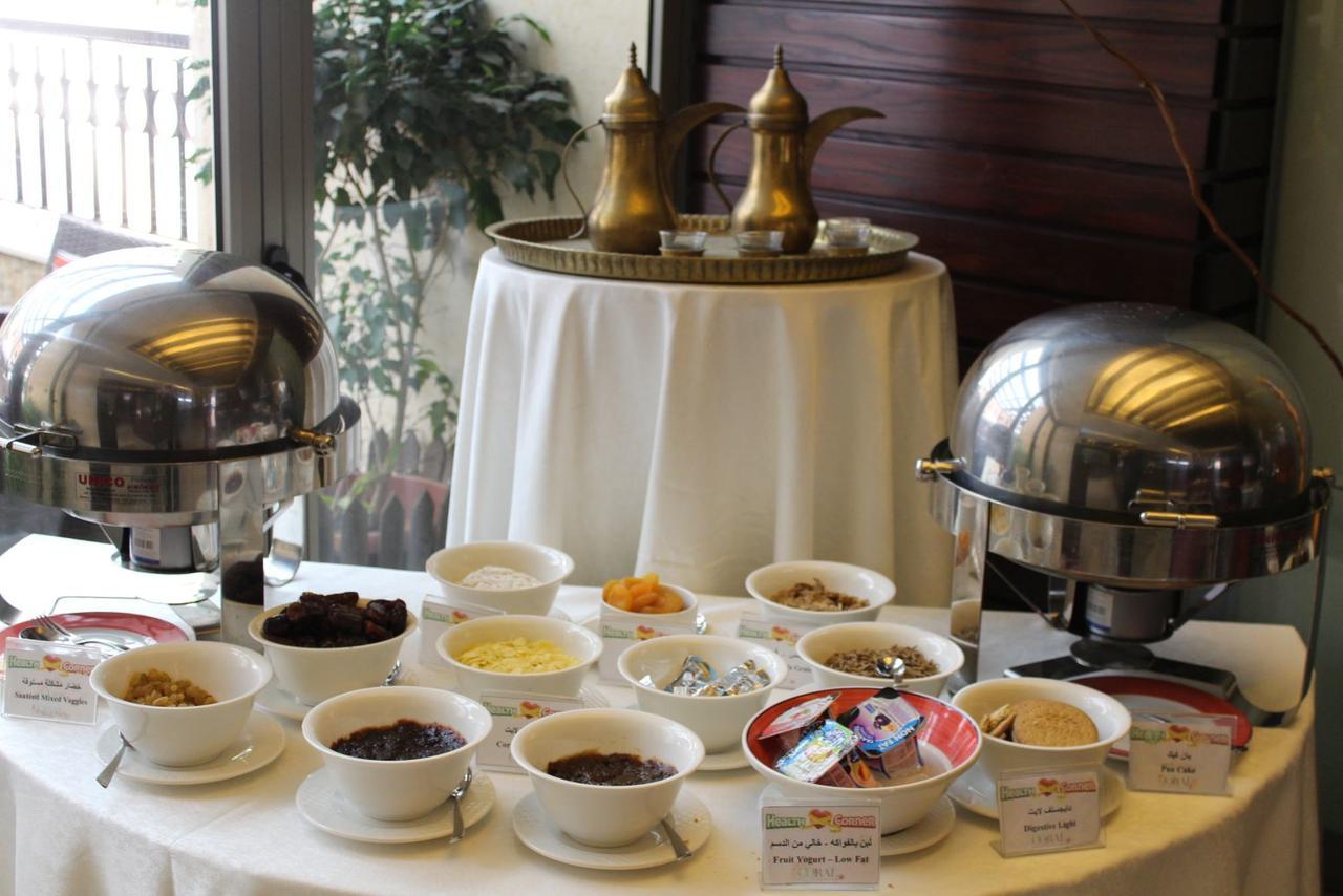 Coral Beirut Al Hamra Hotel Eksteriør billede