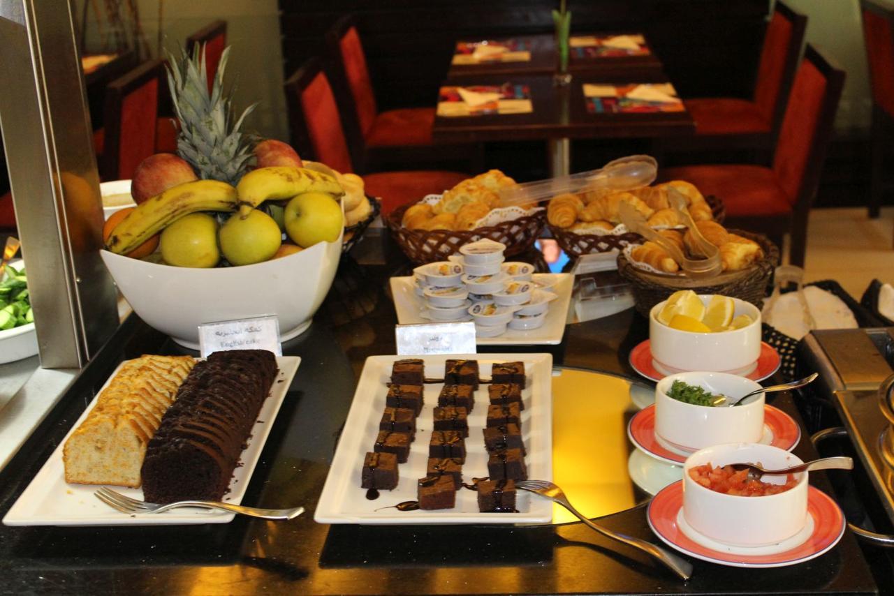 Coral Beirut Al Hamra Hotel Eksteriør billede