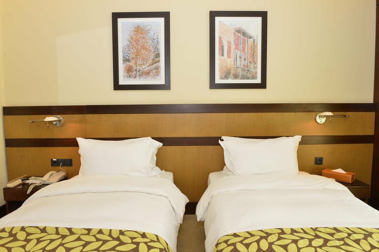 Coral Beirut Al Hamra Hotel Eksteriør billede
